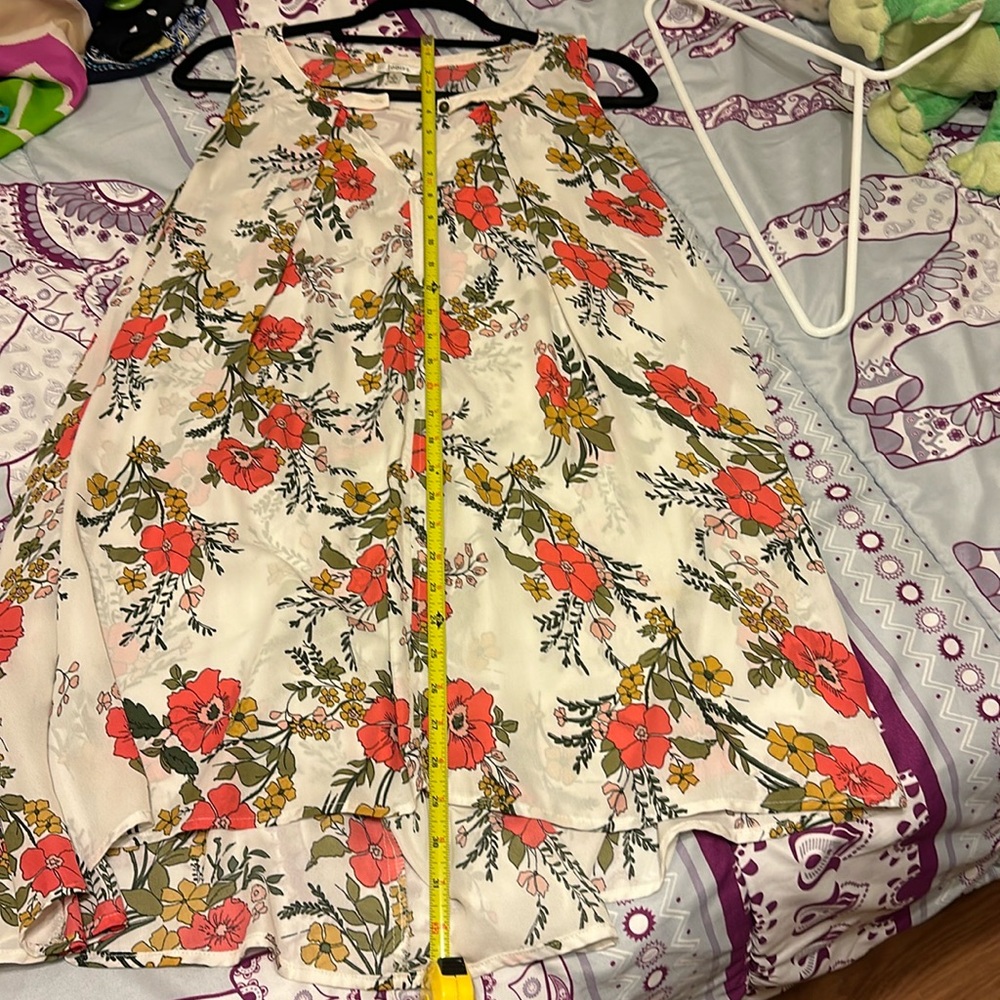 Beautiful tunic flowy top
